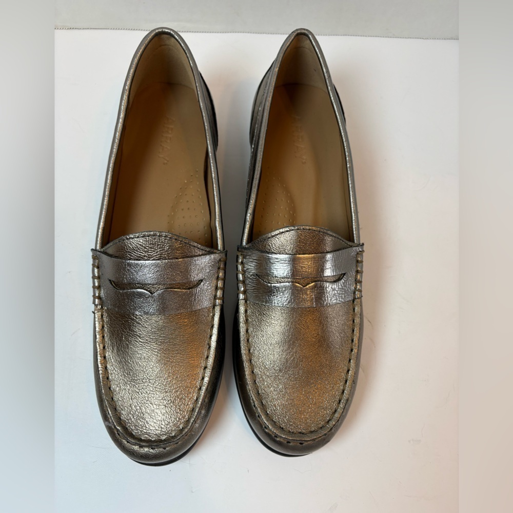 Array Harper leather metallic slip-on loafers size 7.5M